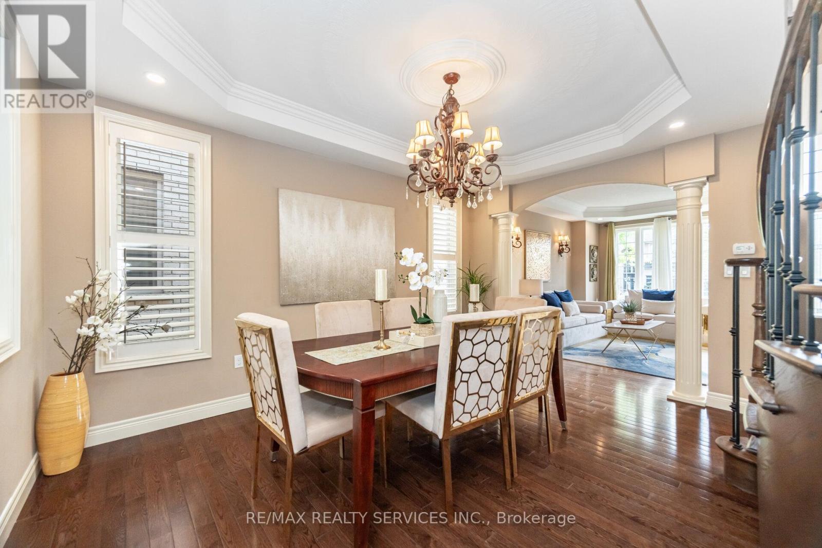 9 Lorupe Court, Hamilton, Ontario  L9G 0B4 - Photo 12 - X12967834