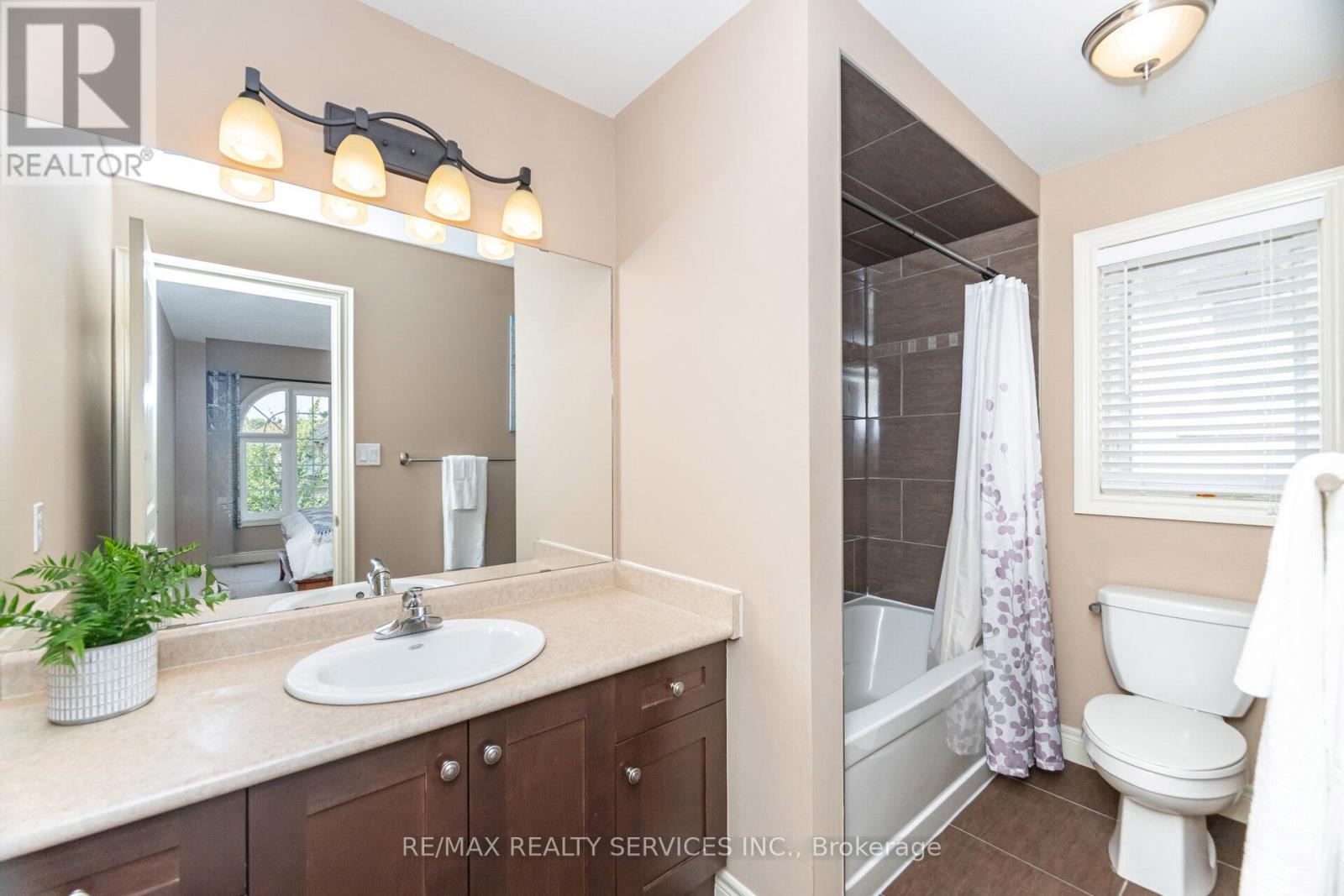 9 Lorupe Court, Hamilton, Ontario  L9G 0B4 - Photo 29 - X12967834