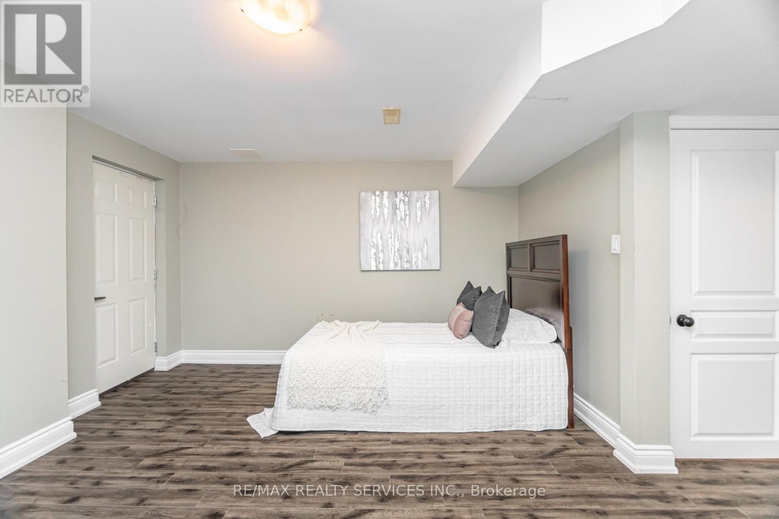 9 Lorupe Court, Hamilton, Ontario  L9G 0B4 - Photo 42 - X12967834