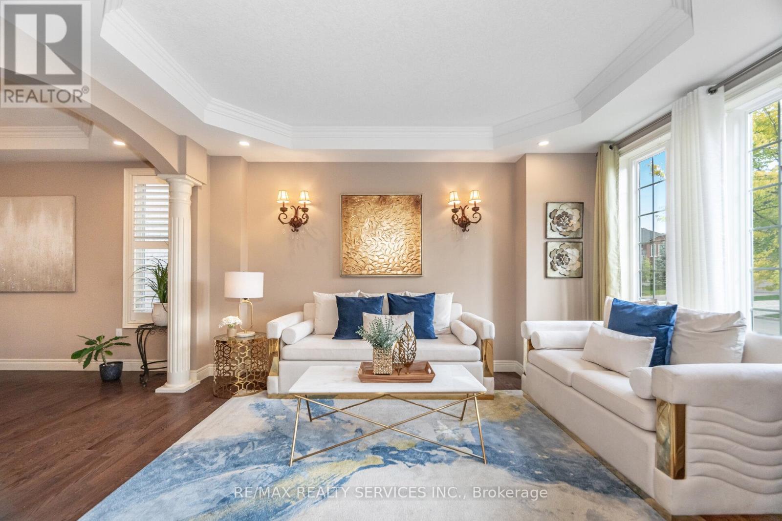 9 Lorupe Court, Hamilton, Ontario  L9G 0B4 - Photo 8 - X12967834