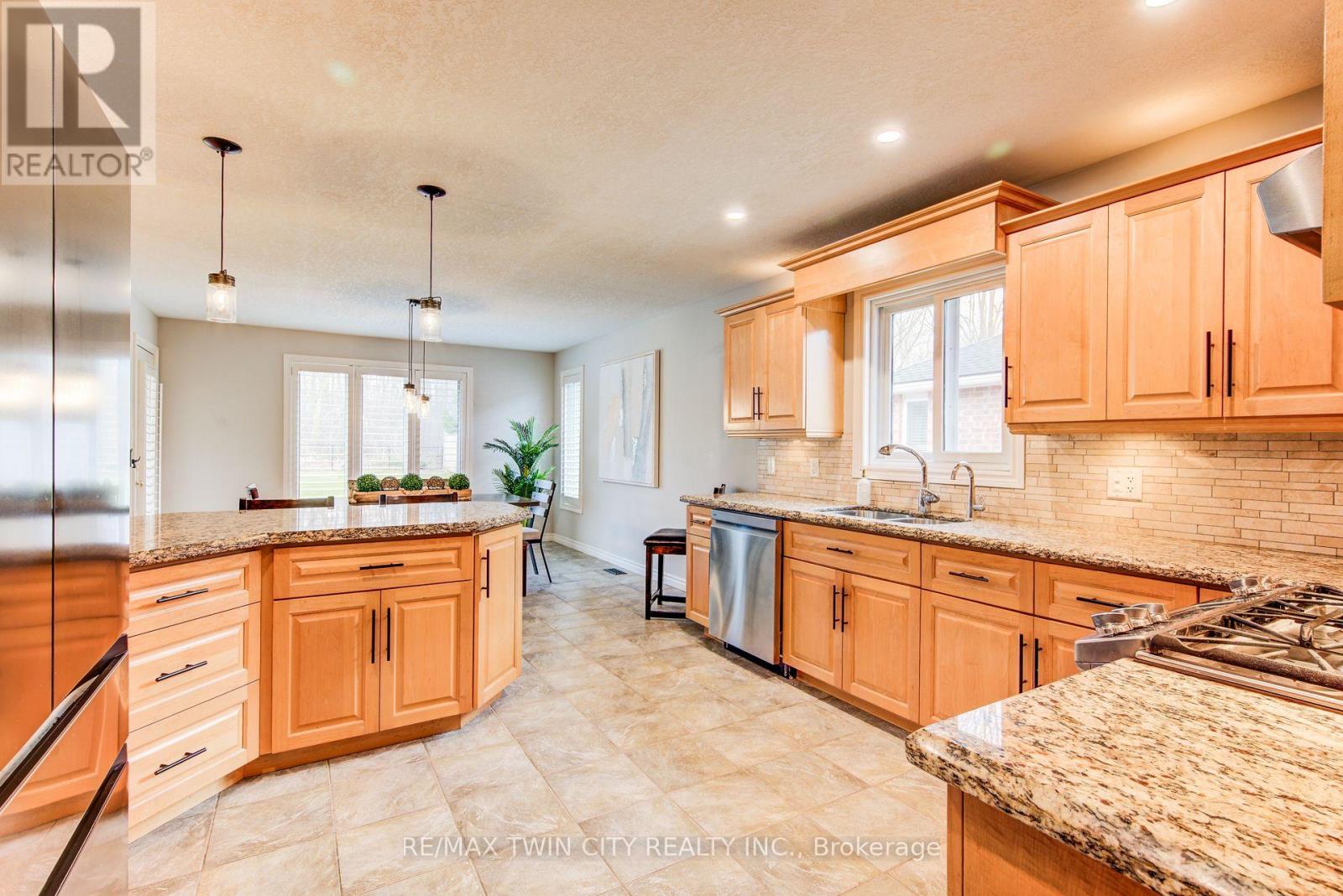 77 Laschinger Boulevard, Wilmot, Ontario  N3A 2G7 - Photo 19 - X12967838