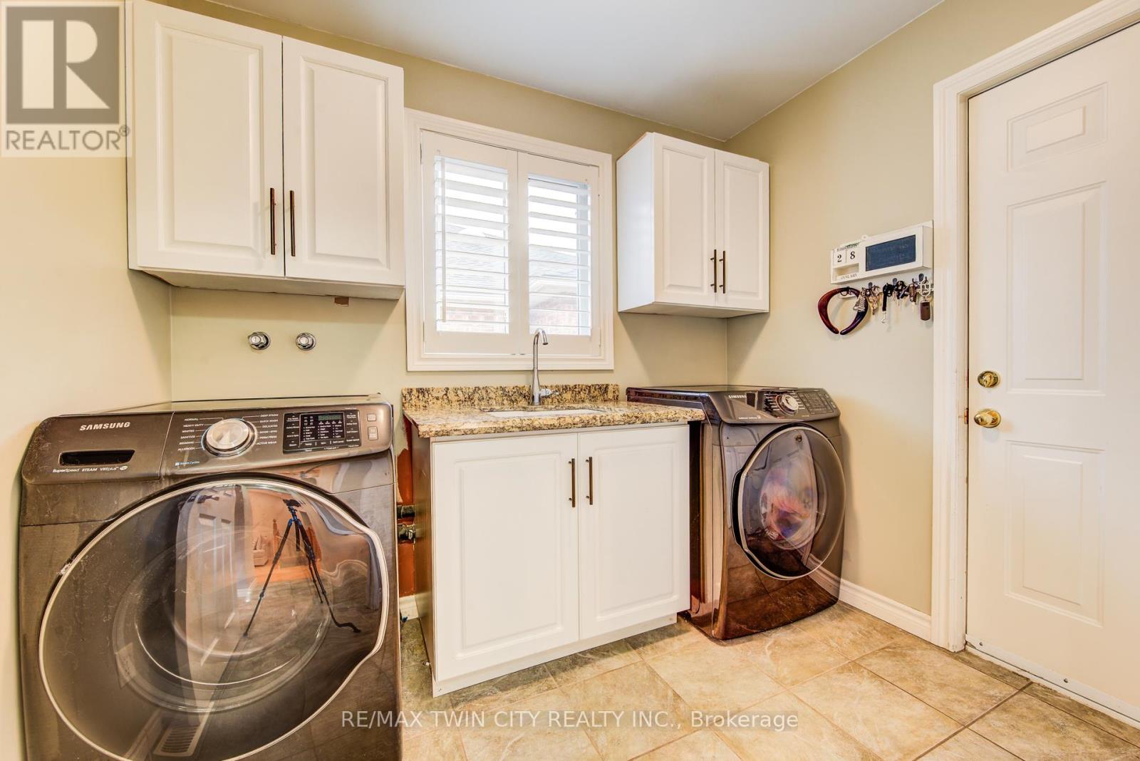 77 Laschinger Boulevard, Wilmot, Ontario  N3A 2G7 - Photo 20 - X12967838