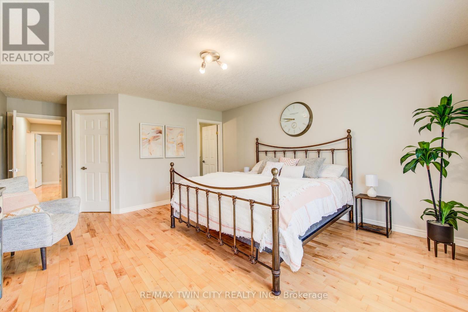 77 Laschinger Boulevard, Wilmot, Ontario  N3A 2G7 - Photo 24 - X12967838