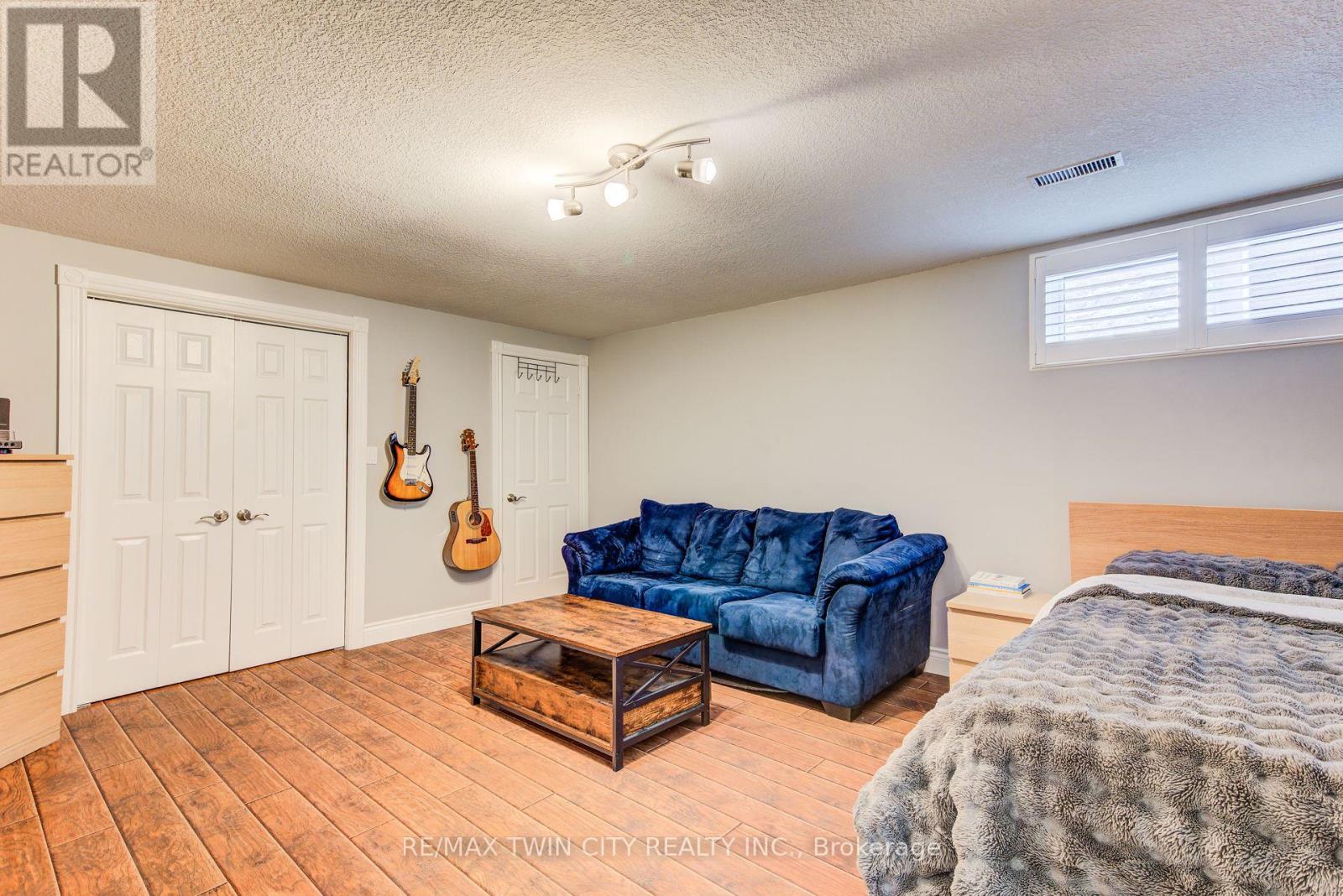 77 Laschinger Boulevard, Wilmot, Ontario  N3A 2G7 - Photo 37 - X12967838