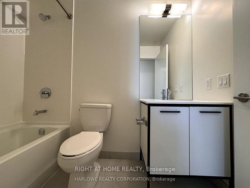 1404 - 185 Deerfield Road, Newmarket, Ontario  L3Y 0G7 - Photo 25 - N12965480