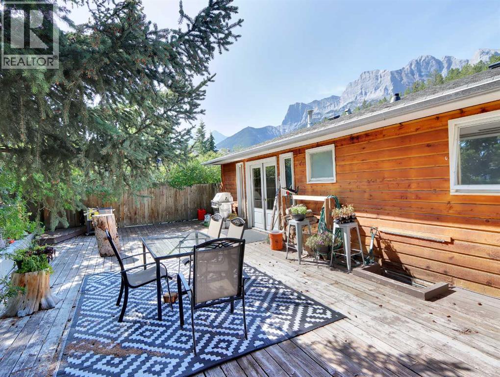 252 Three Sisters Drive, Canmore, Alberta  T1W 2M4 - Photo 3 - A2239562
