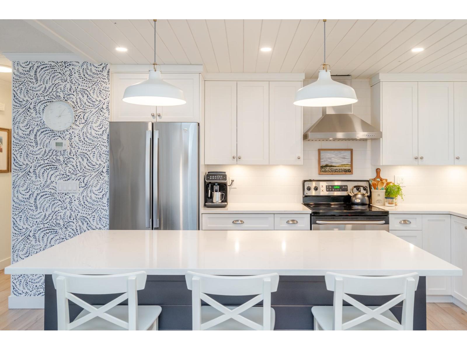 20 34250 HAZELWOOD AVENUE, Abbotsford, British Columbia