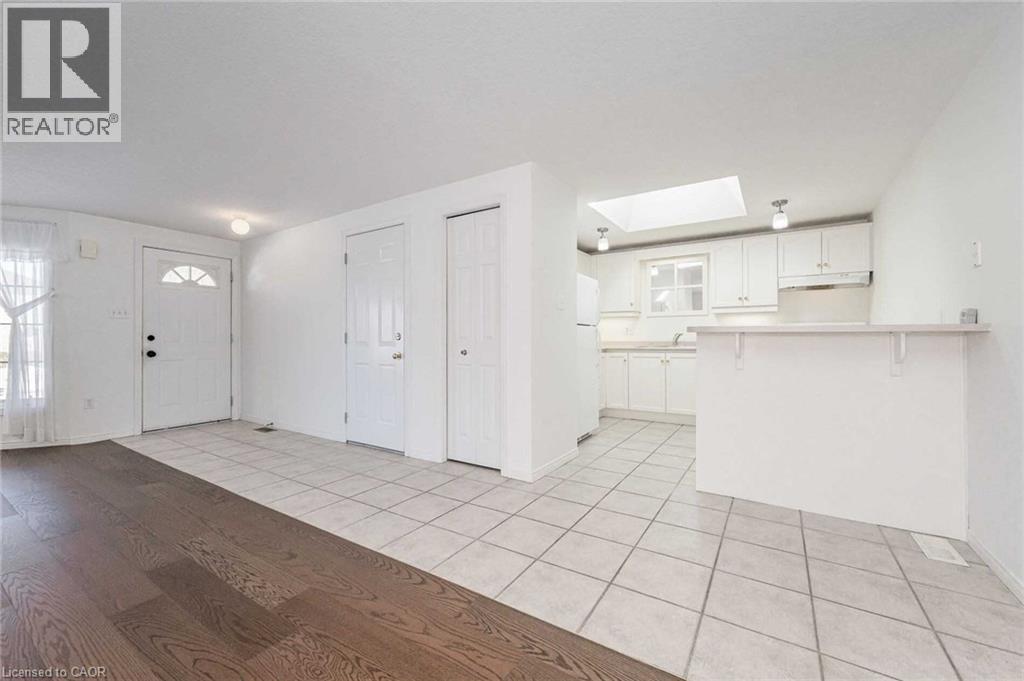 51 Boulder Crescent Unit# Upper, Guelph, Ontario  N1G 5A2 - Photo 9 - 40817717