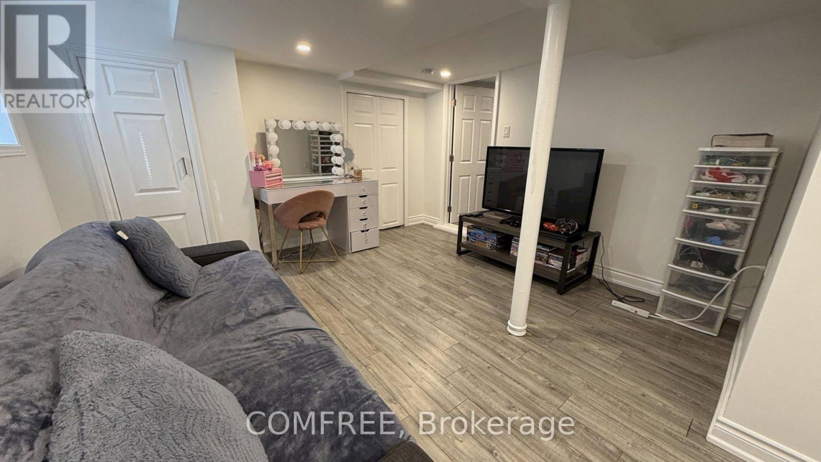 89 Seventeenth Street, Toronto, Ontario  M8V 3K5 - Photo 12 - W12967868