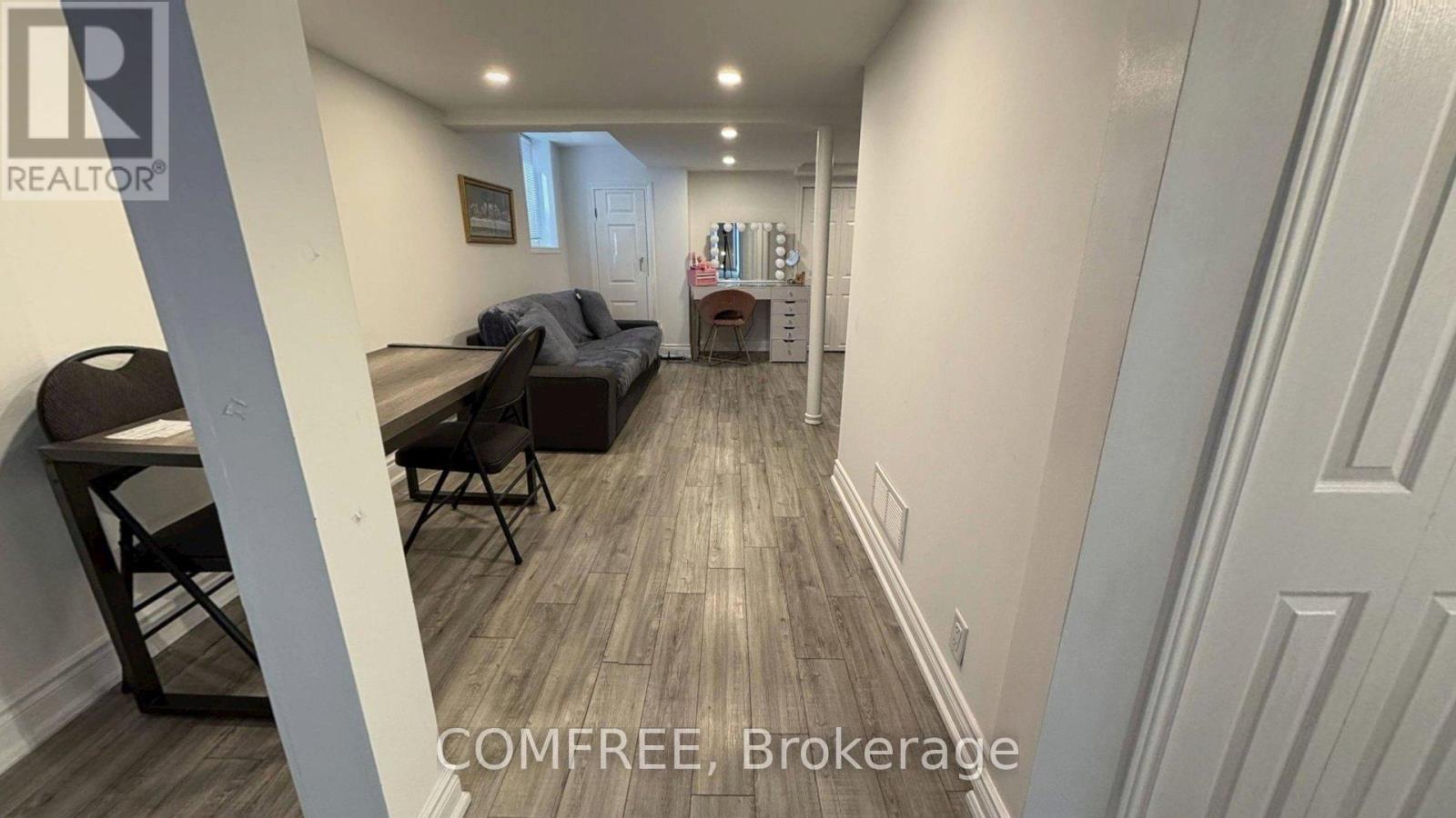 89 Seventeenth Street, Toronto, Ontario  M8V 3K5 - Photo 17 - W12967868