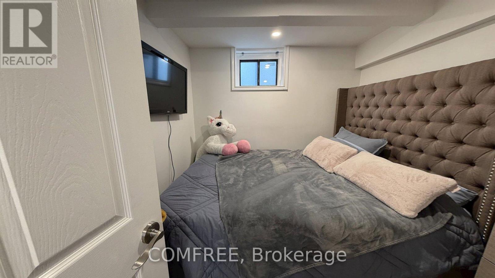 89 Seventeenth Street, Toronto, Ontario  M8V 3K5 - Photo 18 - W12967868