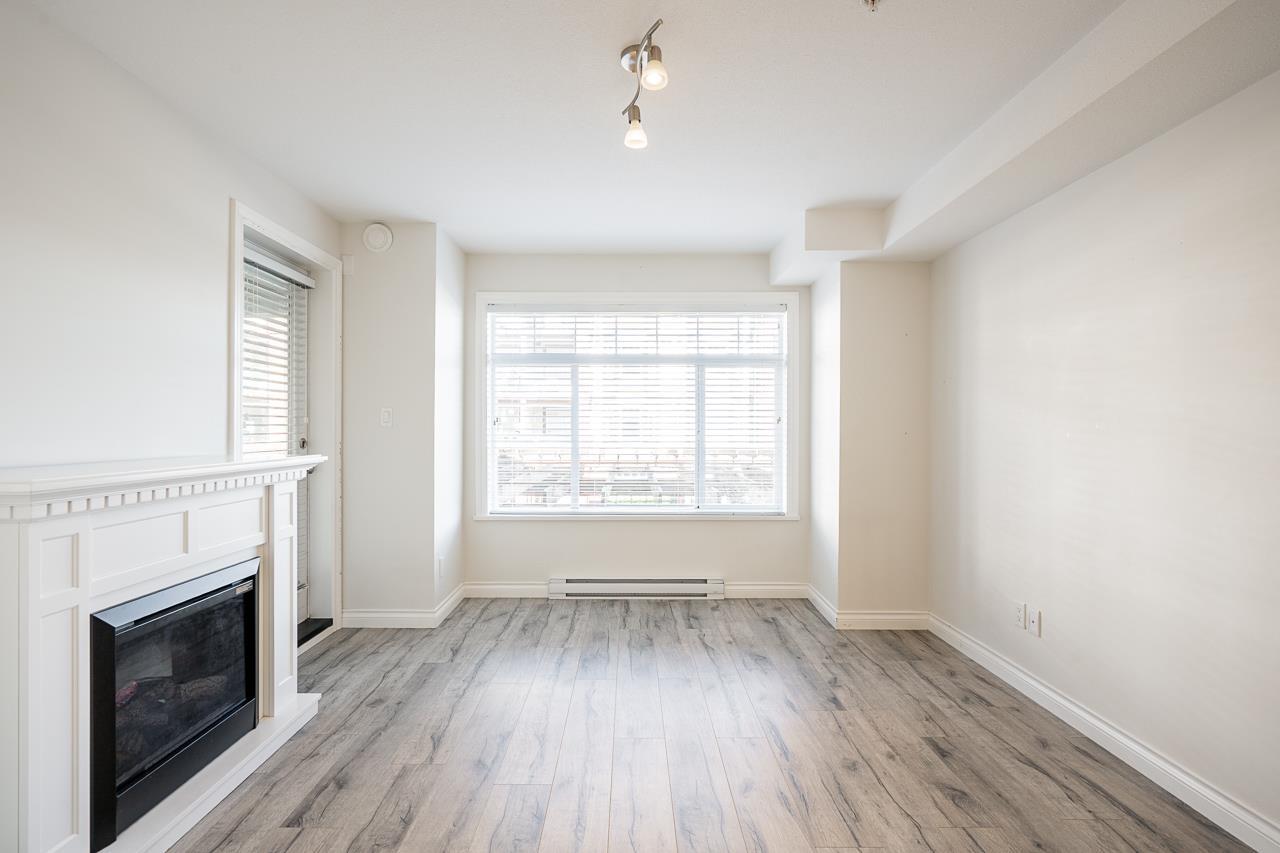 215 5650 201a Street, Langley, British Columbia  V3A 0B3 - Photo 4 - R3107076