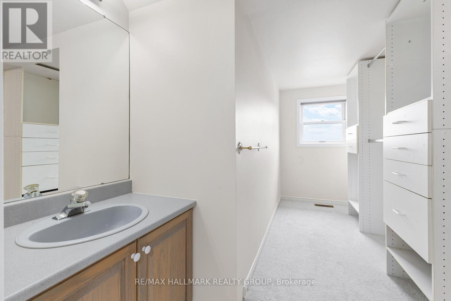 1404 Montresor Way, Ottawa, Ontario  K4A 3C5 - Photo 37 - X12967906