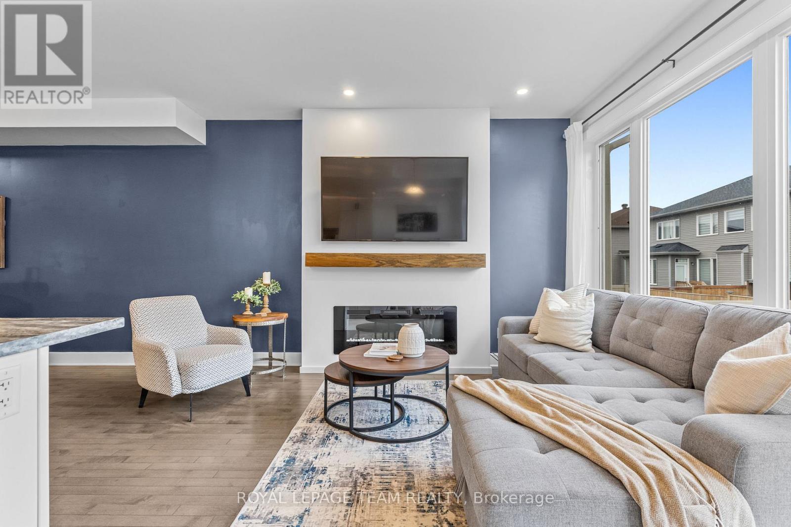 20 Antonakos Drive, Carleton Place, Ontario  K7C 0L1 - Photo 3 - X12967962