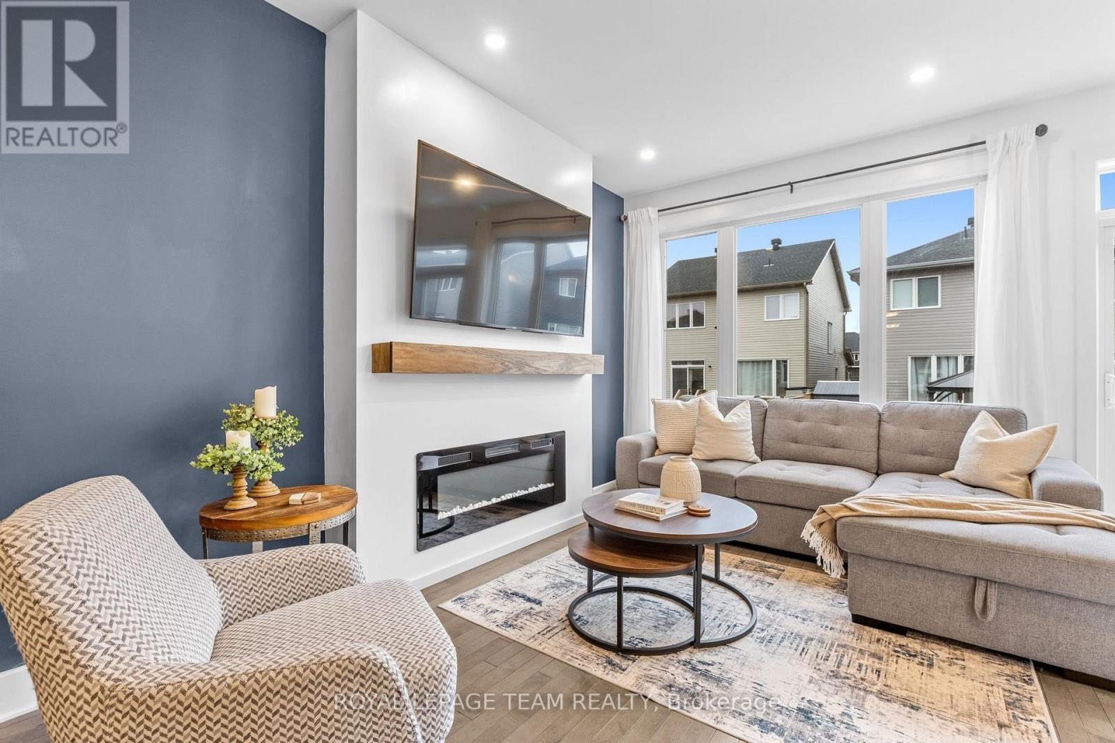 20 Antonakos Drive, Carleton Place, Ontario  K7C 0L1 - Photo 4 - X12967962