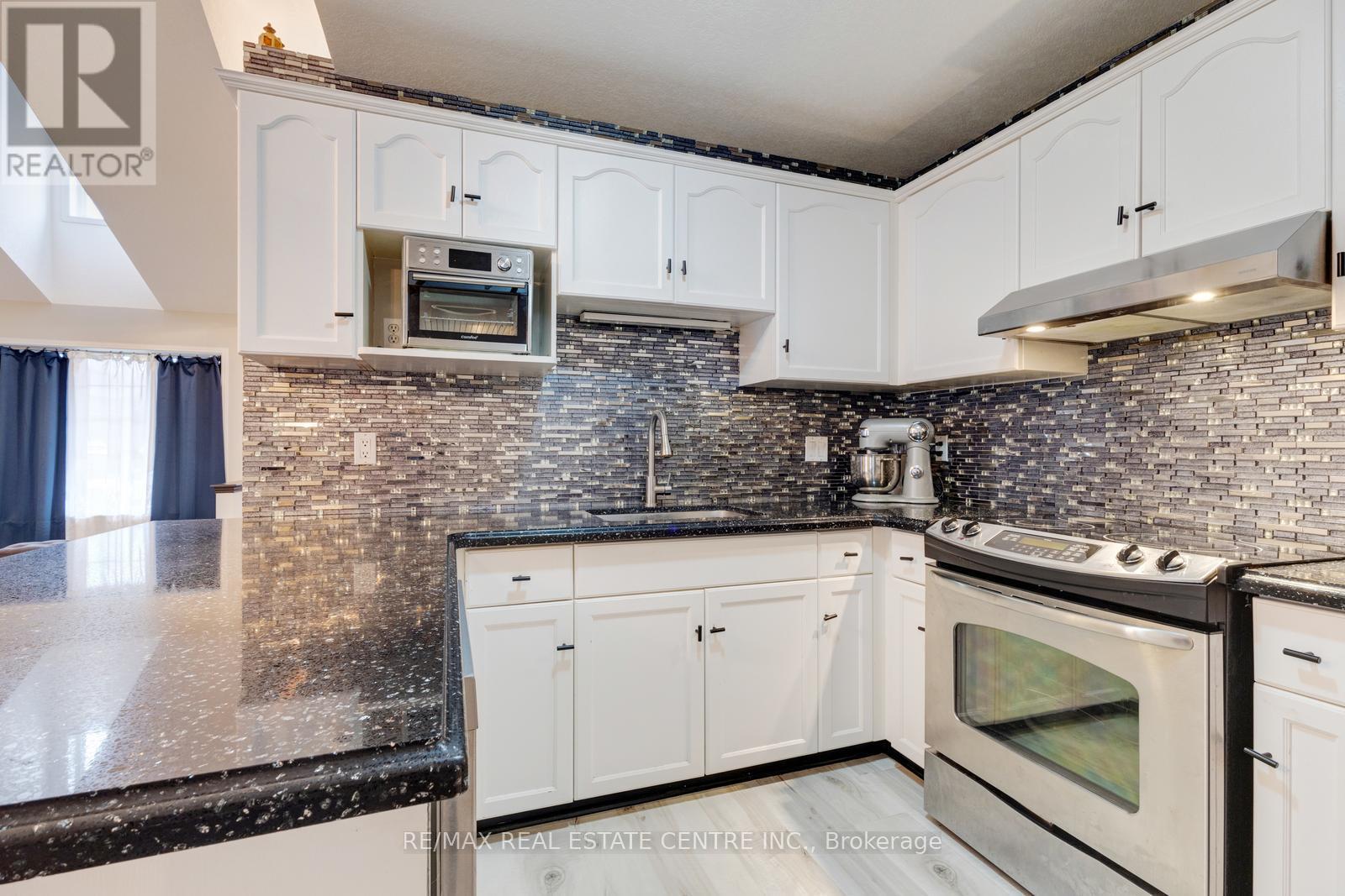 103 Biscayne Crescent, Orangeville, Ontario  L9W 5E5 - Photo 21 - W12957856