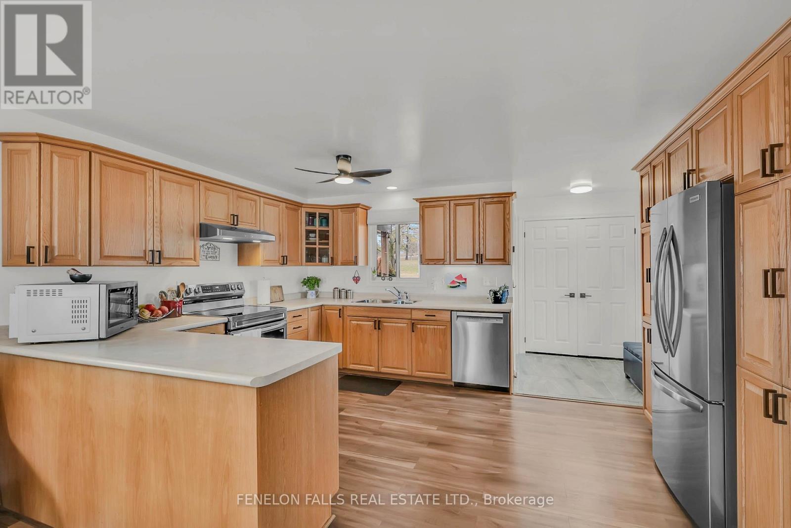 30 Jones Avenue, Kawartha Lakes, Ontario  K0M 1G0 - Photo 16 - X12967894