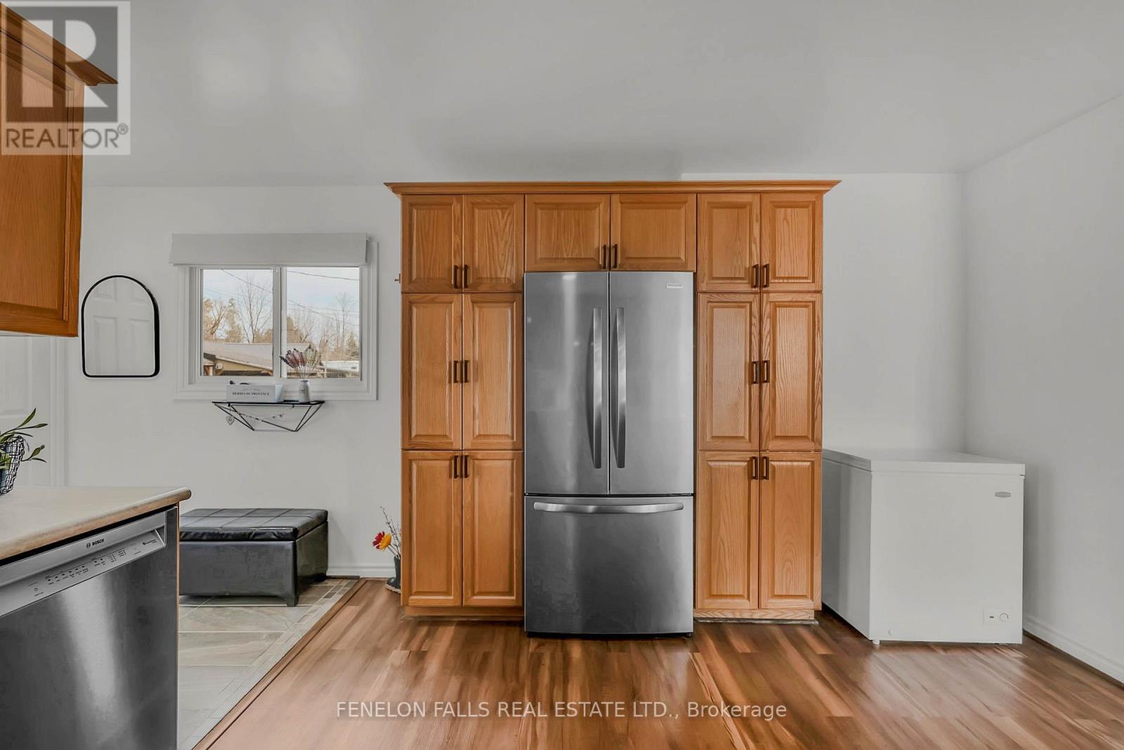 30 Jones Avenue, Kawartha Lakes, Ontario  K0M 1G0 - Photo 19 - X12967894