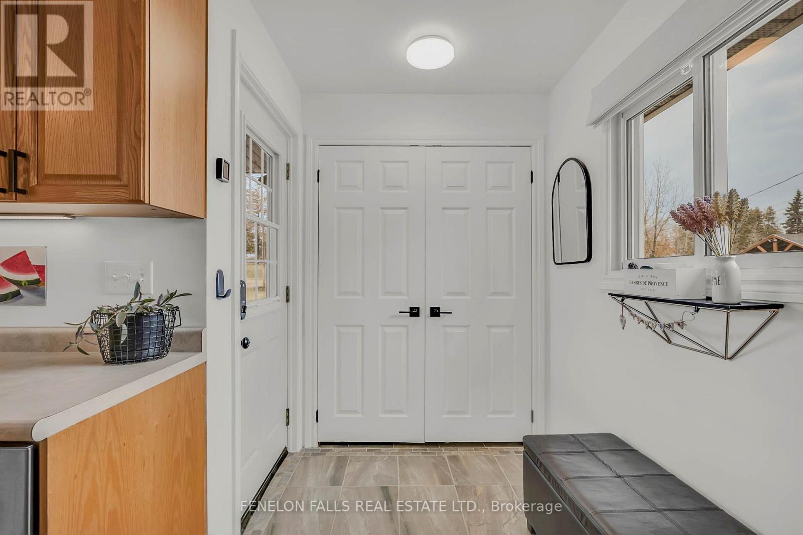 30 Jones Avenue, Kawartha Lakes, Ontario  K0M 1G0 - Photo 26 - X12967894