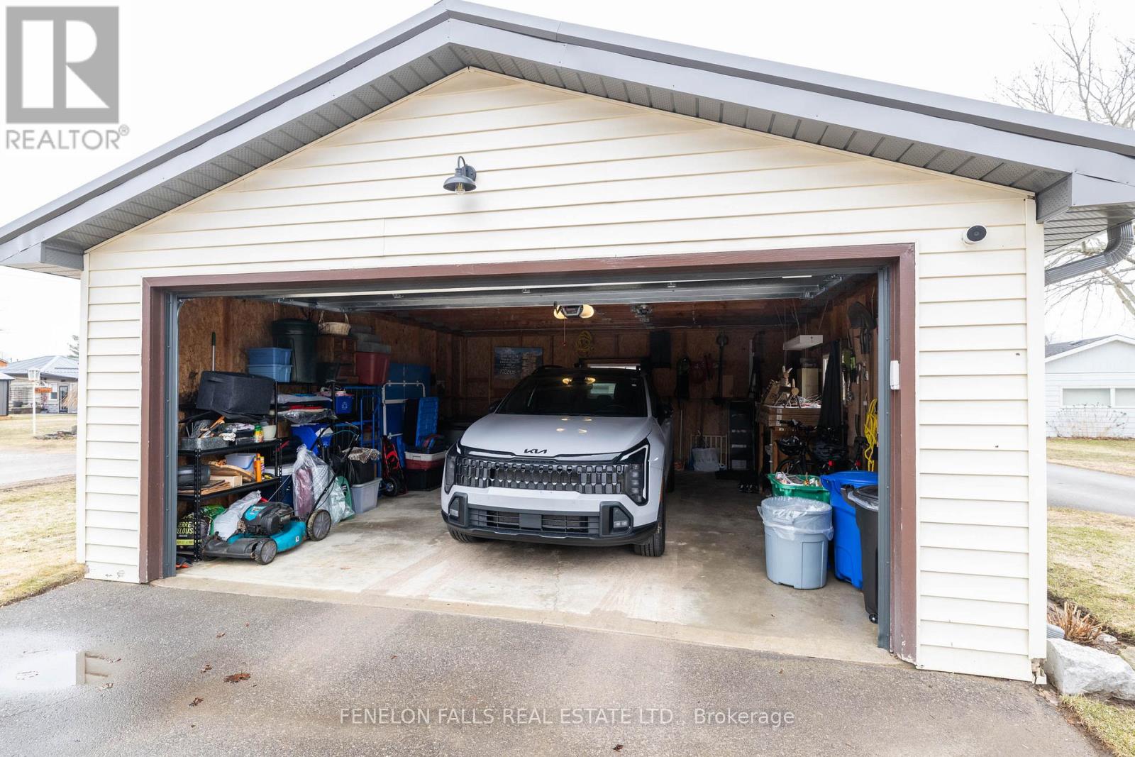 30 Jones Avenue, Kawartha Lakes, Ontario  K0M 1G0 - Photo 44 - X12967894