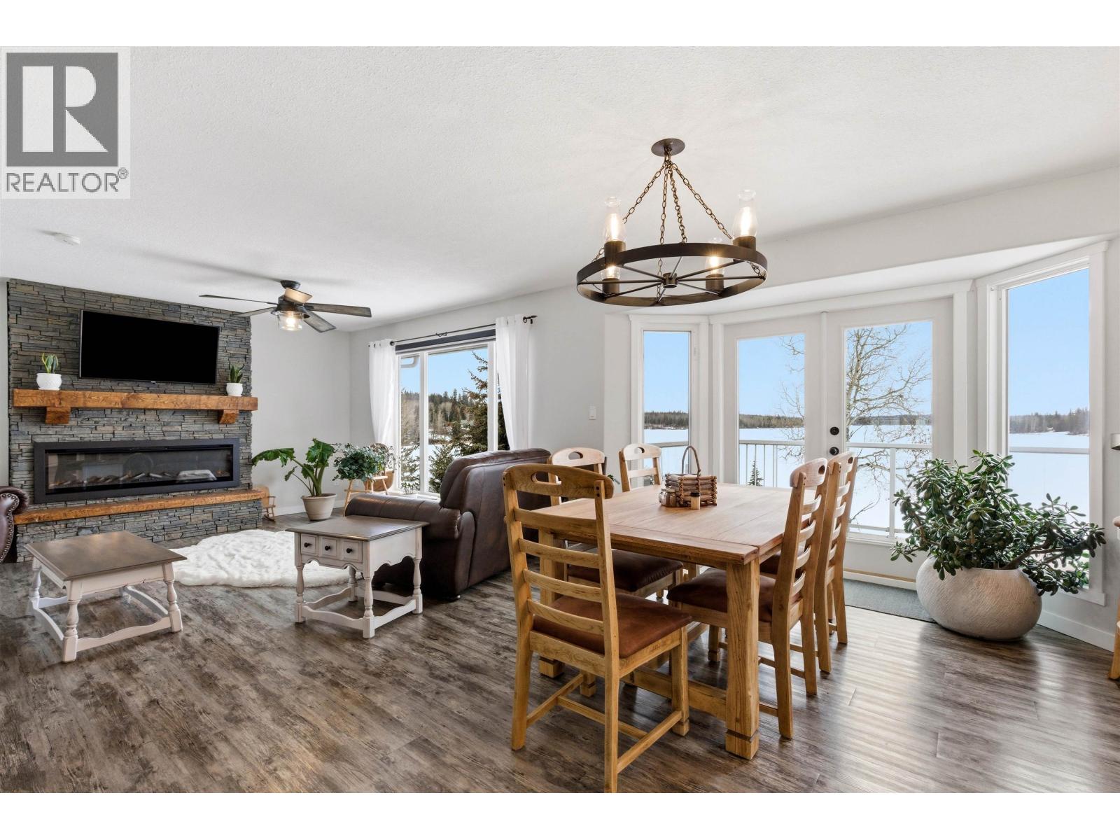 2448 Clara Road, 150 Mile House, British Columbia  V0K 2G0 - Photo 12 - R3097640