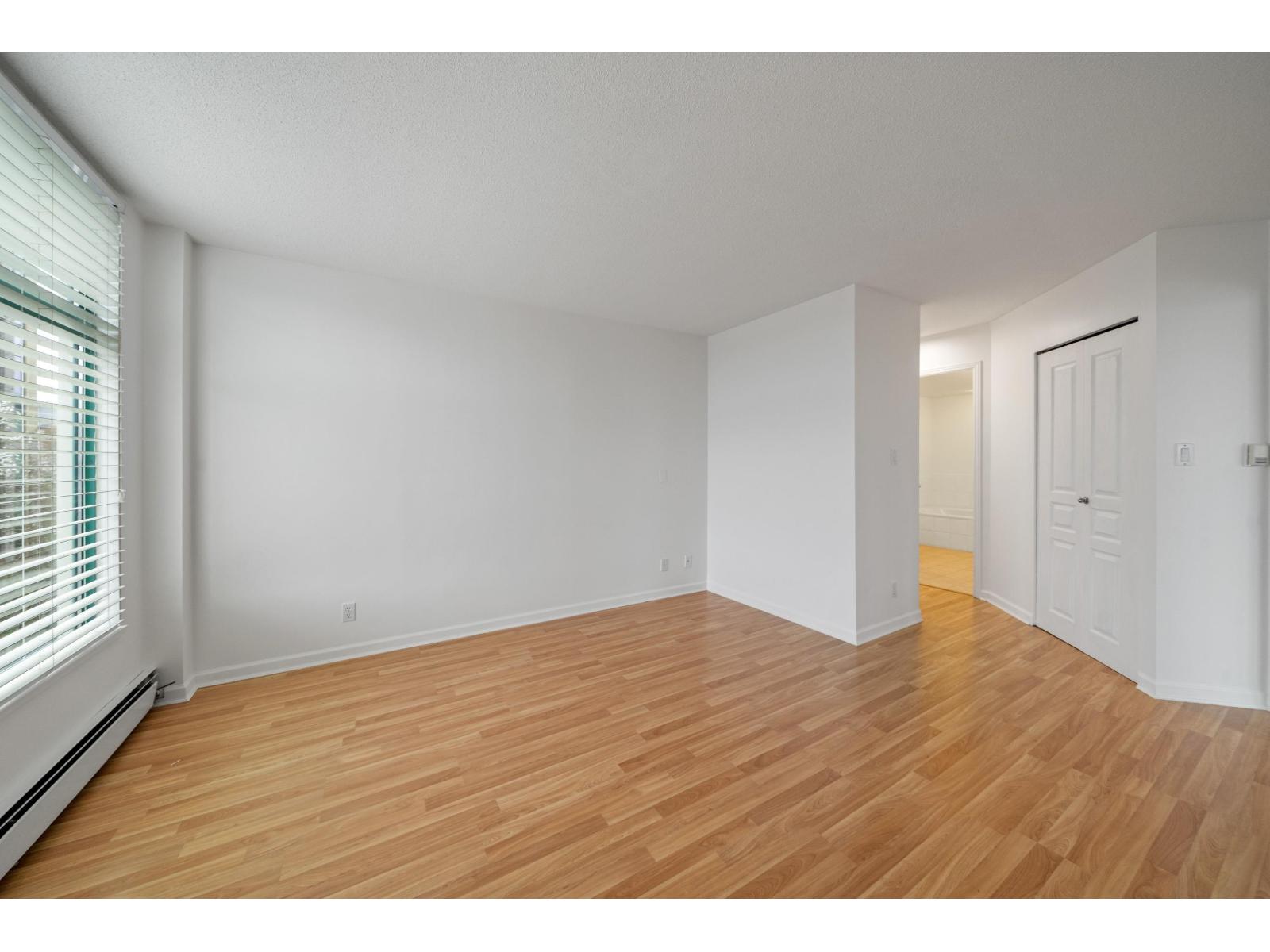 303 15466 North Bluff Road, White Rock, British Columbia  V4B 3G1 - Photo 15 - R3107703