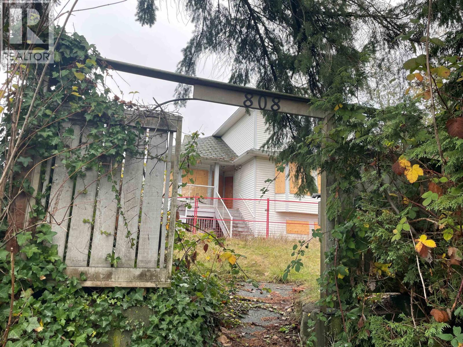 808 E 3rd Street, North Vancouver, British Columbia  V7L 1H1 - Photo 3 - R3107658