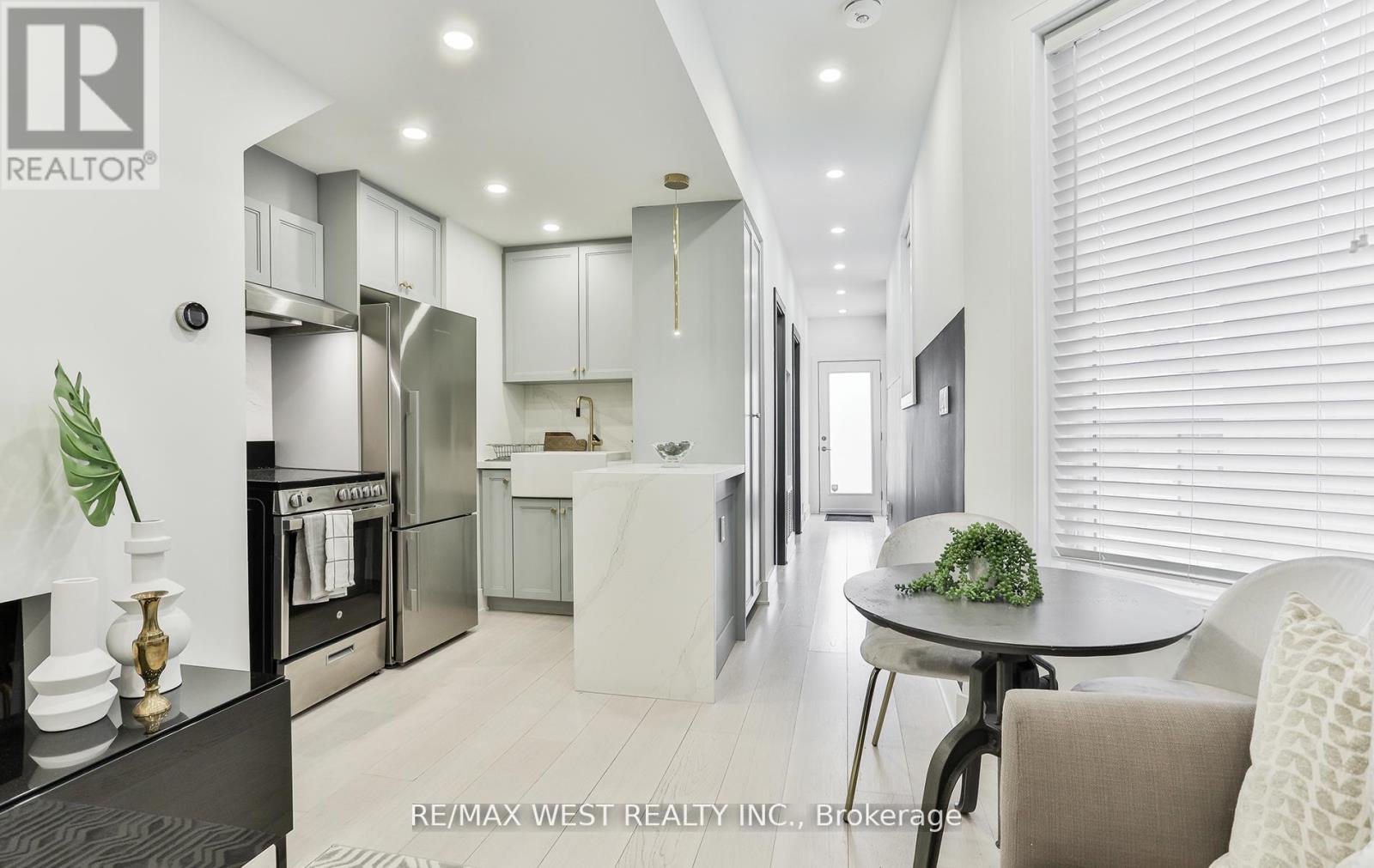 734 Shaw Street, Toronto, Ontario  M6G 3L7 - Photo 26 - C12967862