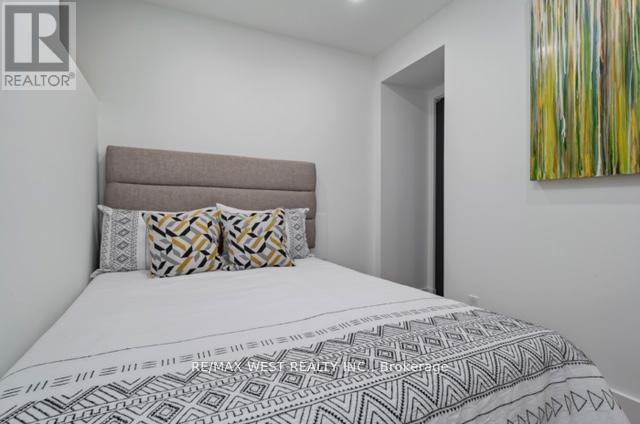 734 Shaw Street, Toronto, Ontario  M6G 3L7 - Photo 45 - C12967862