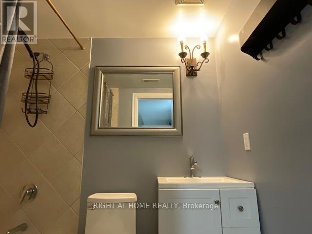 214 Clanton Park Road, Toronto, Ontario  M3H 2G1 - Photo 4 - C12967924