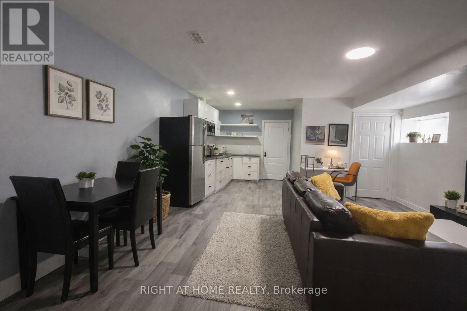 214 Clanton Park Road, Toronto, Ontario  M3H 2G1 - Photo 5 - C12967924