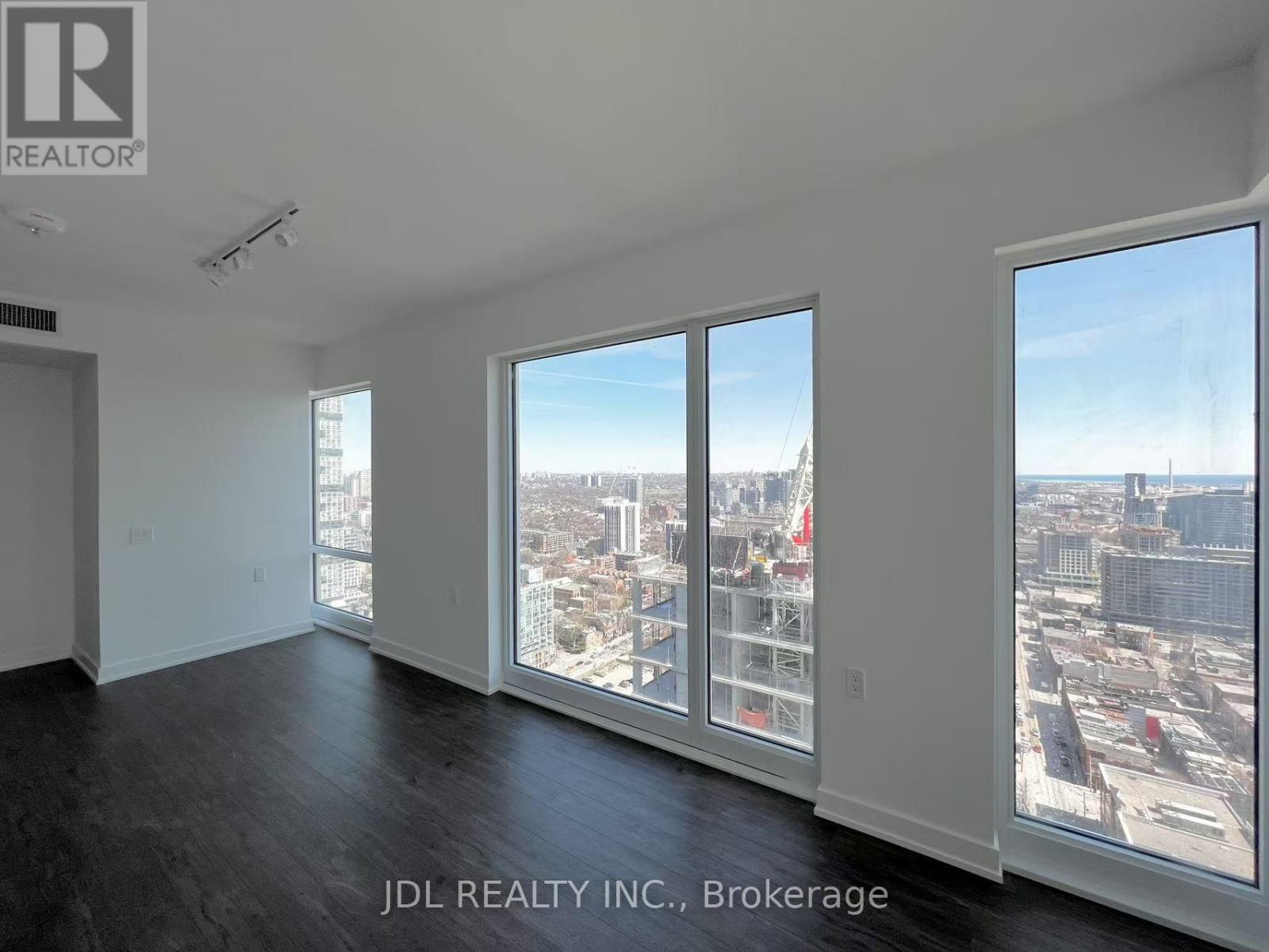 3603 - 88 Queen Street E, Toronto, Ontario  M5C 0B6 - Photo 2 - C12967952