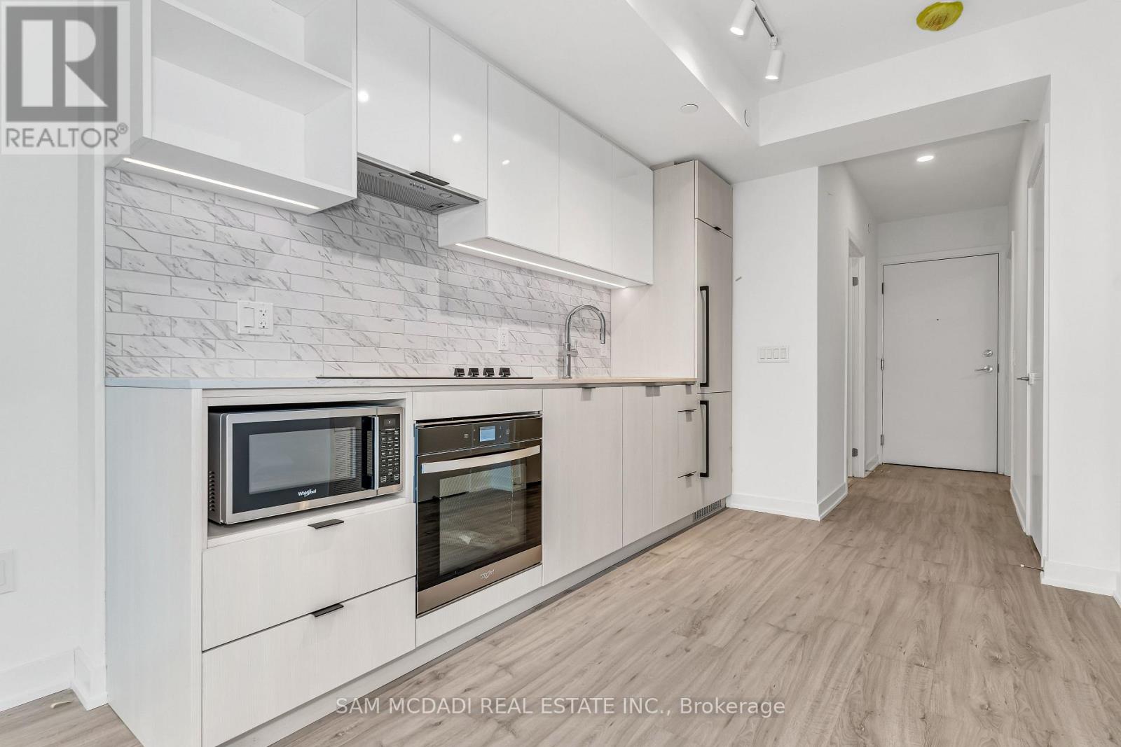 703 - 252 CHURCH STREET, Toronto, Ontario