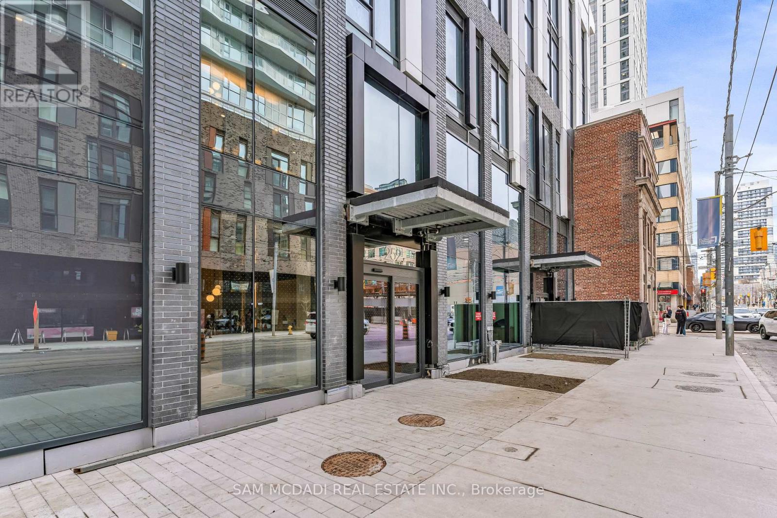 703 - 252 Church Street, Toronto, Ontario  M5B 1Z2 - Photo 2 - C12967966