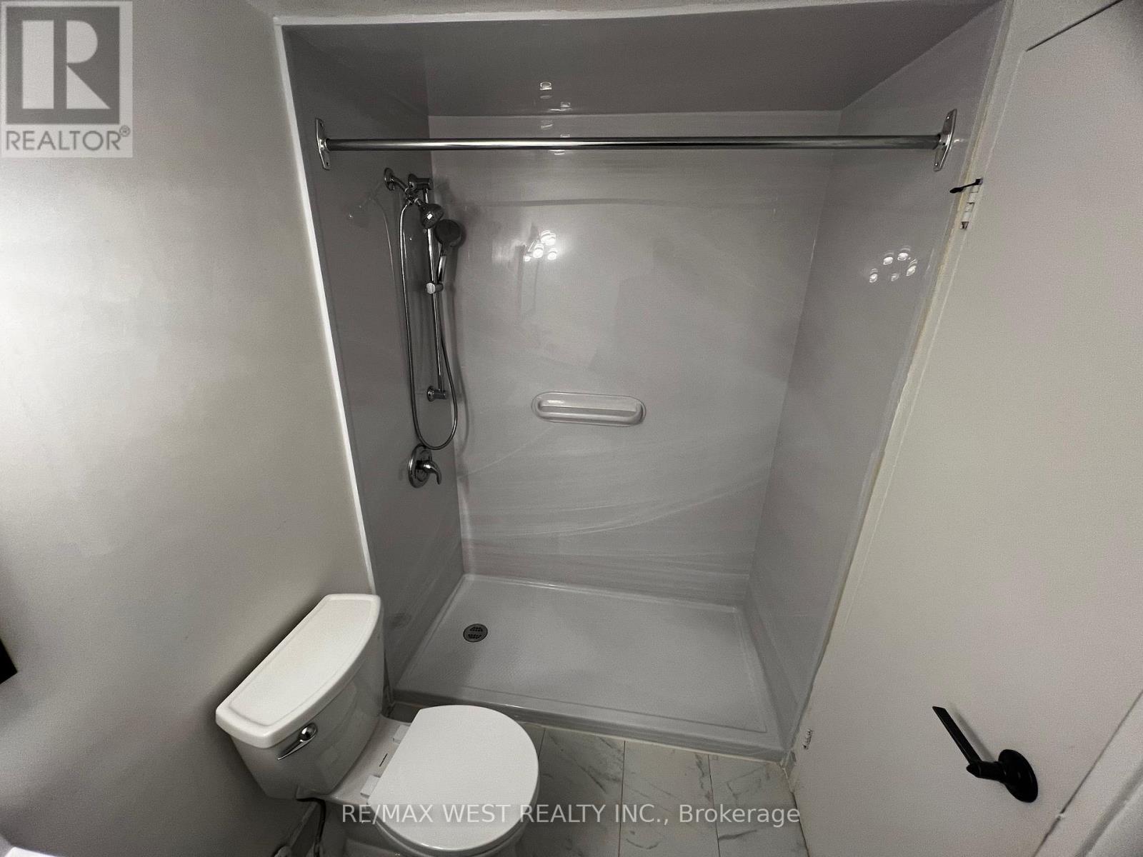 202 - 130 Neptune Drive, Toronto, Ontario  M6A 1X5 - Photo 24 - C12967970