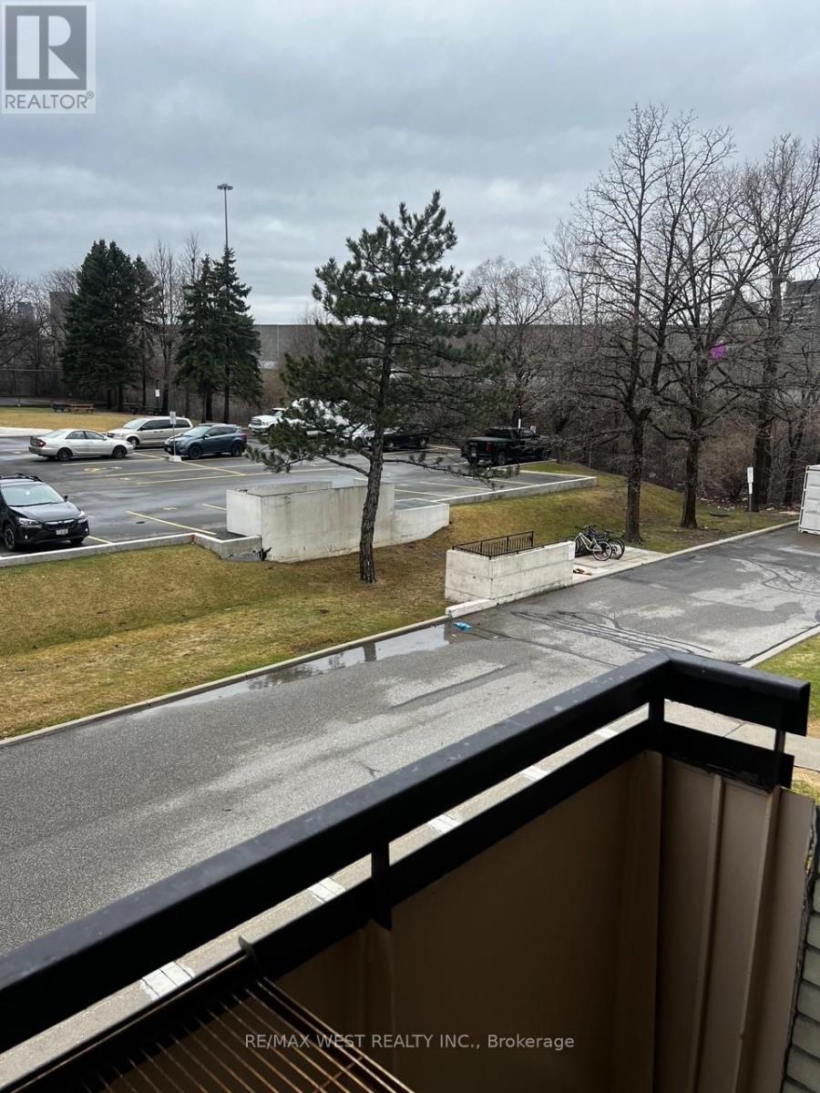 202 - 130 Neptune Drive, Toronto, Ontario  M6A 1X5 - Photo 3 - C12967970