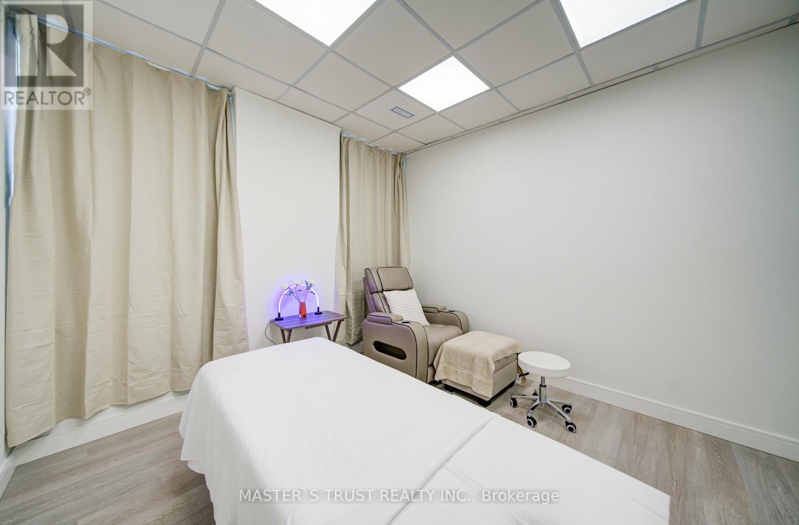 2nd Floor - 1300 Bay Street, Toronto, Ontario  M5R 3K8 - Photo 16 - C12967974