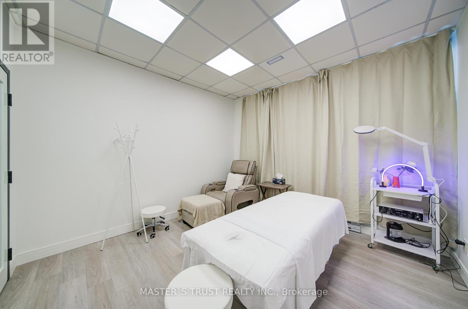 2nd Floor - 1300 Bay Street, Toronto, Ontario  M5R 3K8 - Photo 19 - C12967974