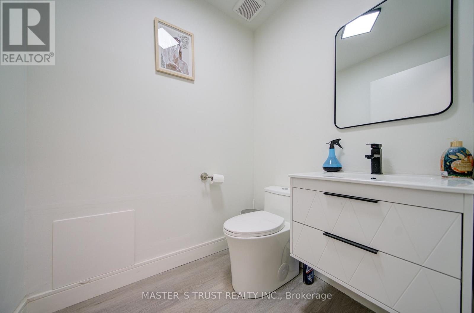 2nd Floor - 1300 Bay Street, Toronto, Ontario  M5R 3K8 - Photo 26 - C12967974