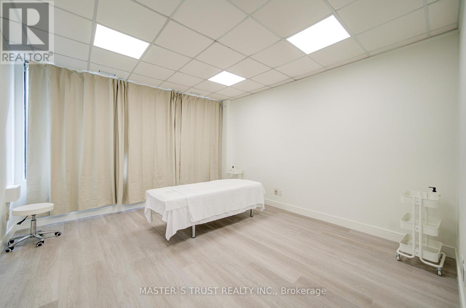 2nd Floor - 1300 Bay Street, Toronto, Ontario  M5R 3K8 - Photo 32 - C12967974