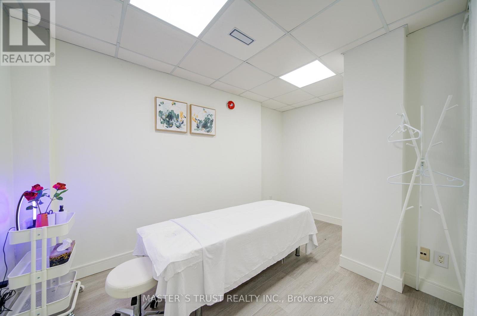 2nd Floor - 1300 Bay Street, Toronto, Ontario  M5R 3K8 - Photo 37 - C12967974