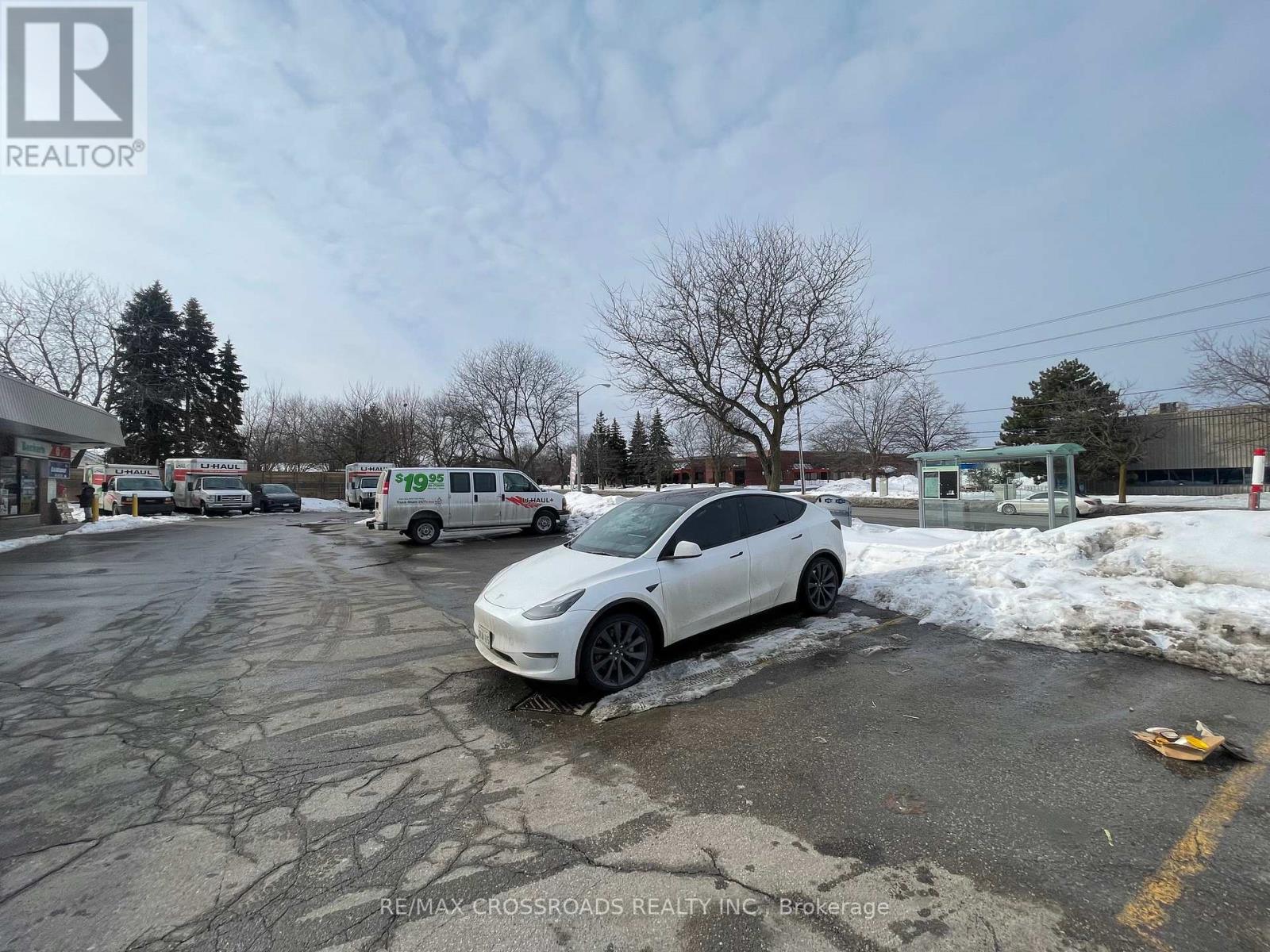 A - 5743 Finch Avenue E, Toronto, Ontario  M1B 2G5 - Photo 4 - E12967866