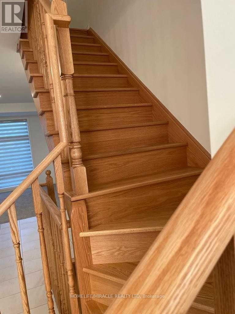 1392 Coral Springs Path, Oshawa, Ontario  L1K 3G1 - Photo 6 - E12967876