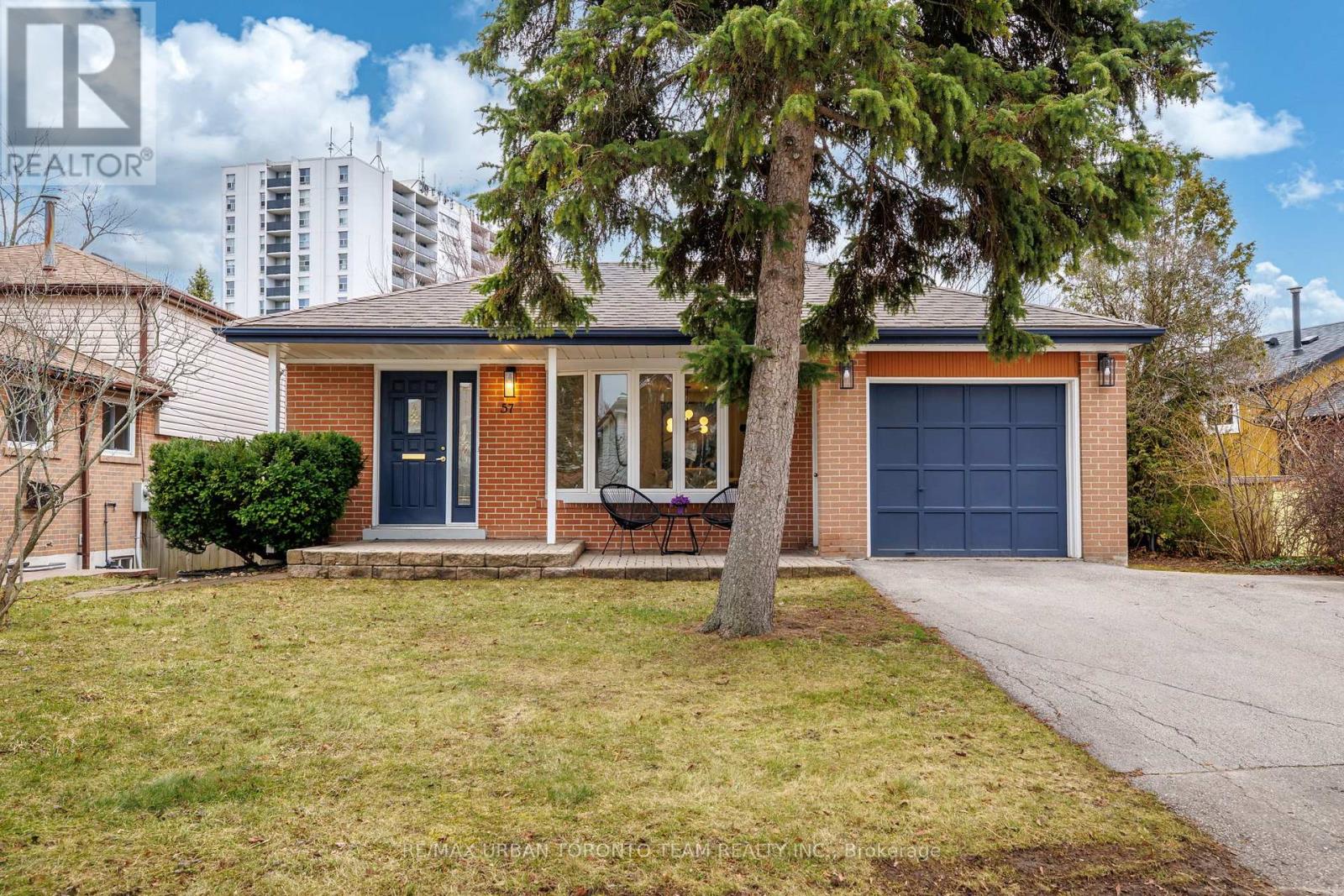 57 BLEDLOW MANOR DRIVE, Toronto, Ontario