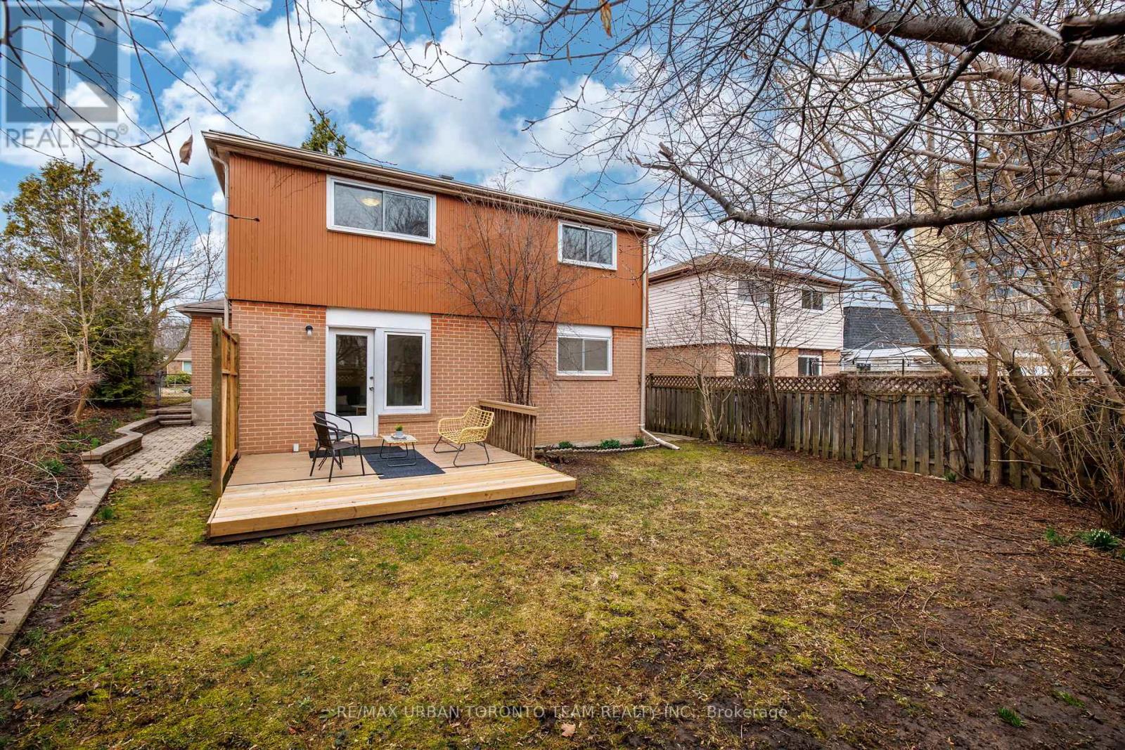 57 Bledlow Manor Drive, Toronto, Ontario  M1E 1B1 - Photo 30 - E12967892