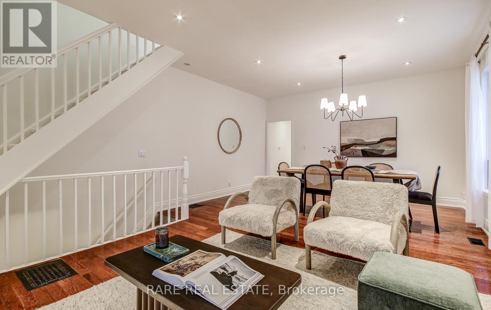965 Logan Avenue, Toronto, Ontario  M4K 3E6 - Photo 6 - E12967904