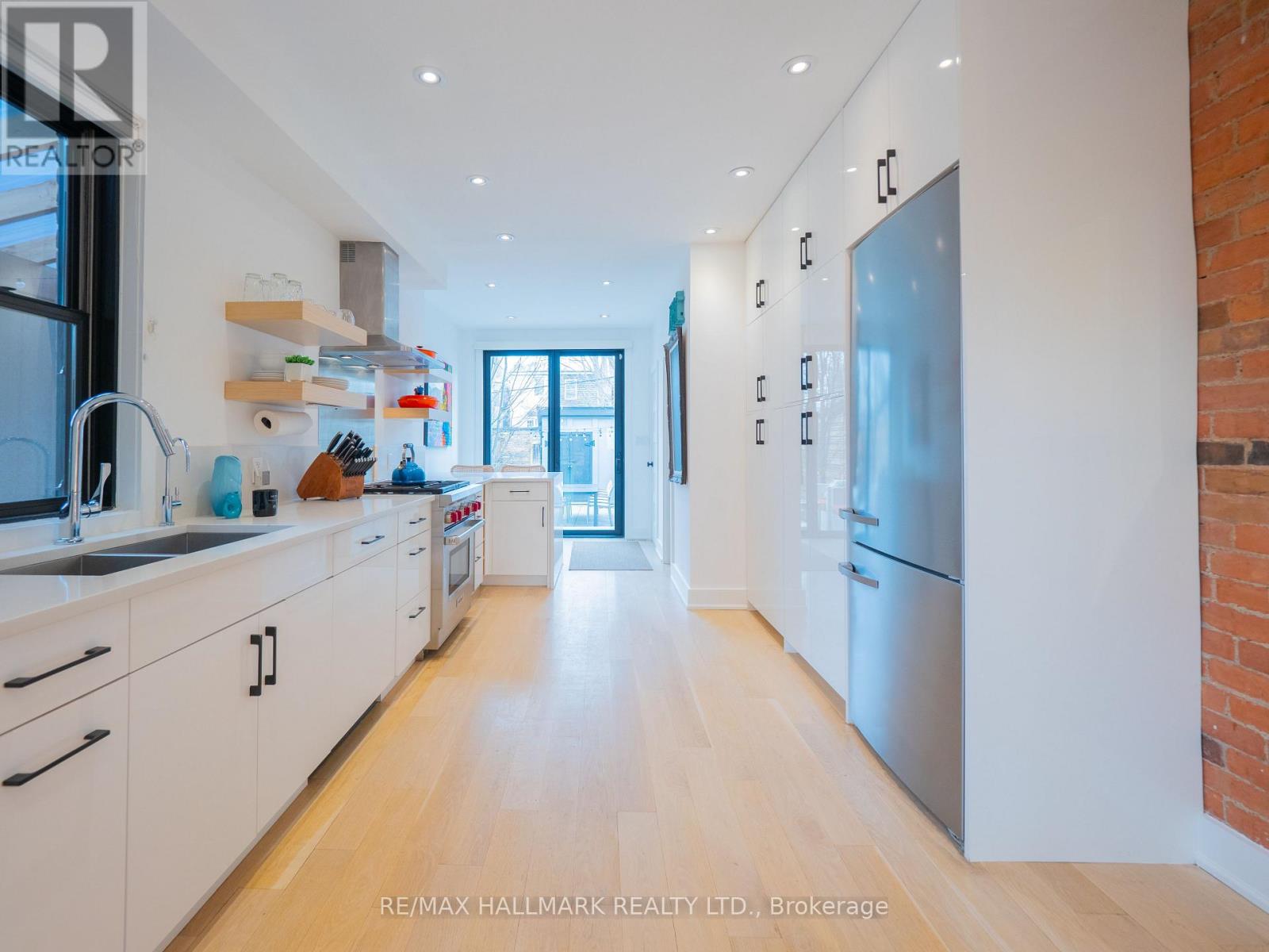 192 Withrow Avenue, Toronto, Ontario  M4K 1E1 - Photo 13 - E12967908