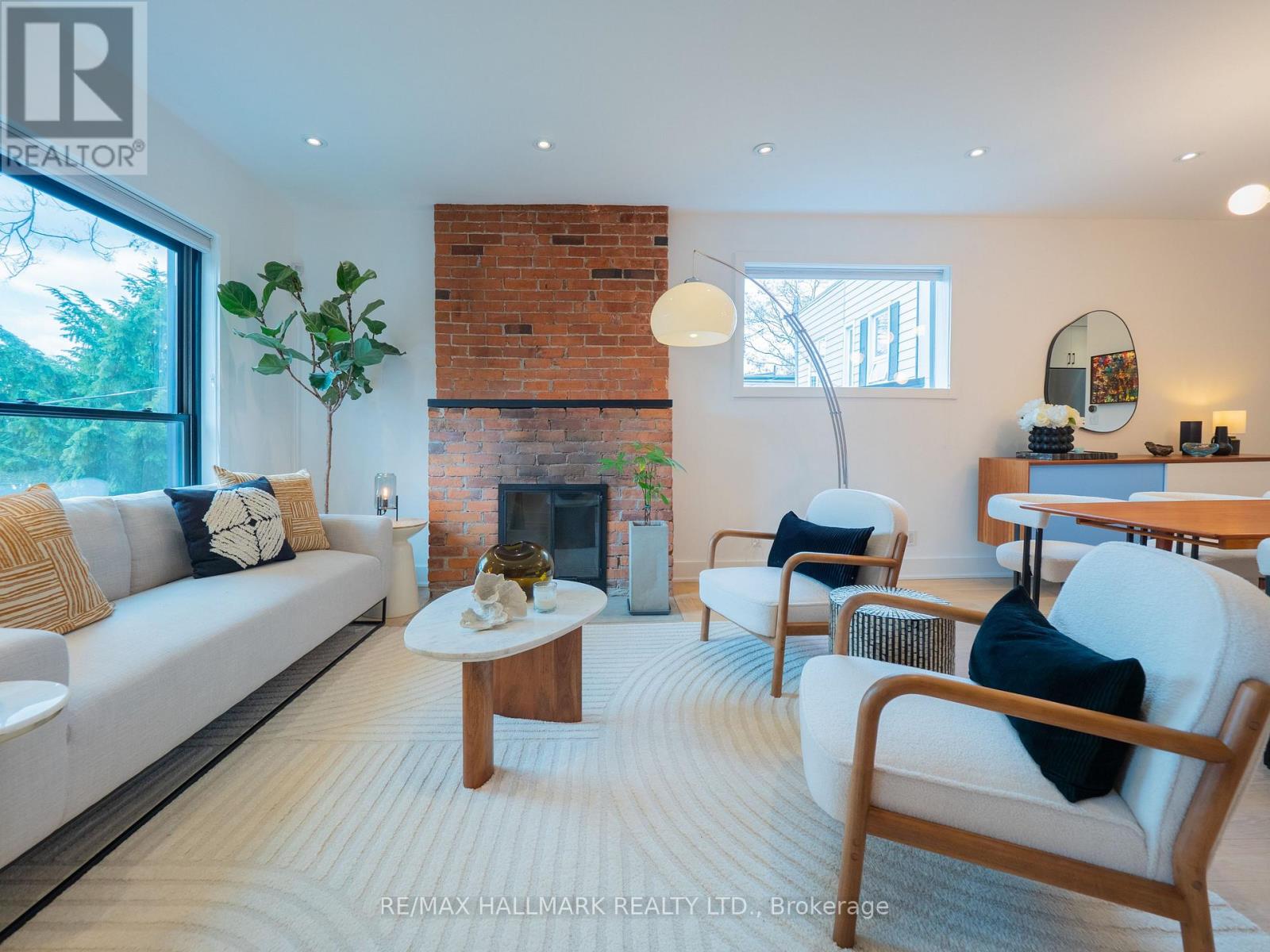 192 Withrow Avenue, Toronto, Ontario  M4K 1E1 - Photo 3 - E12967908