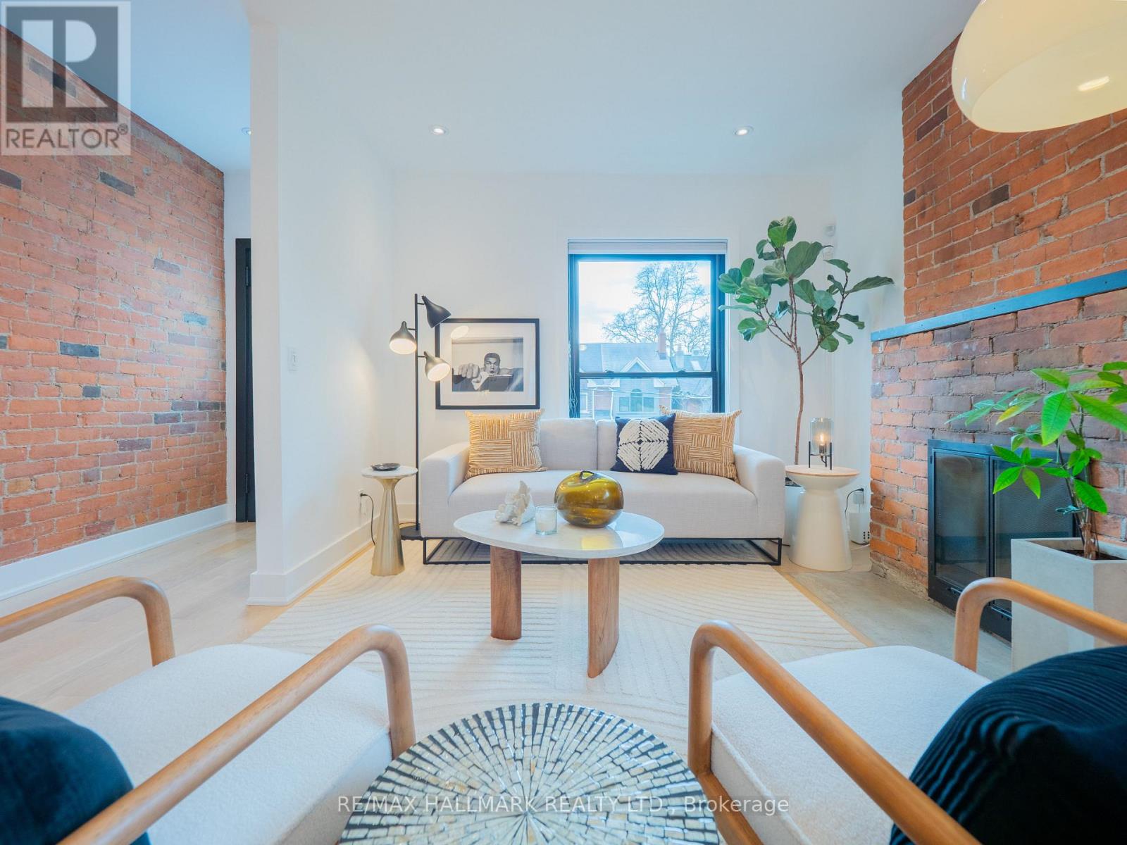 192 Withrow Avenue, Toronto, Ontario  M4K 1E1 - Photo 6 - E12967908