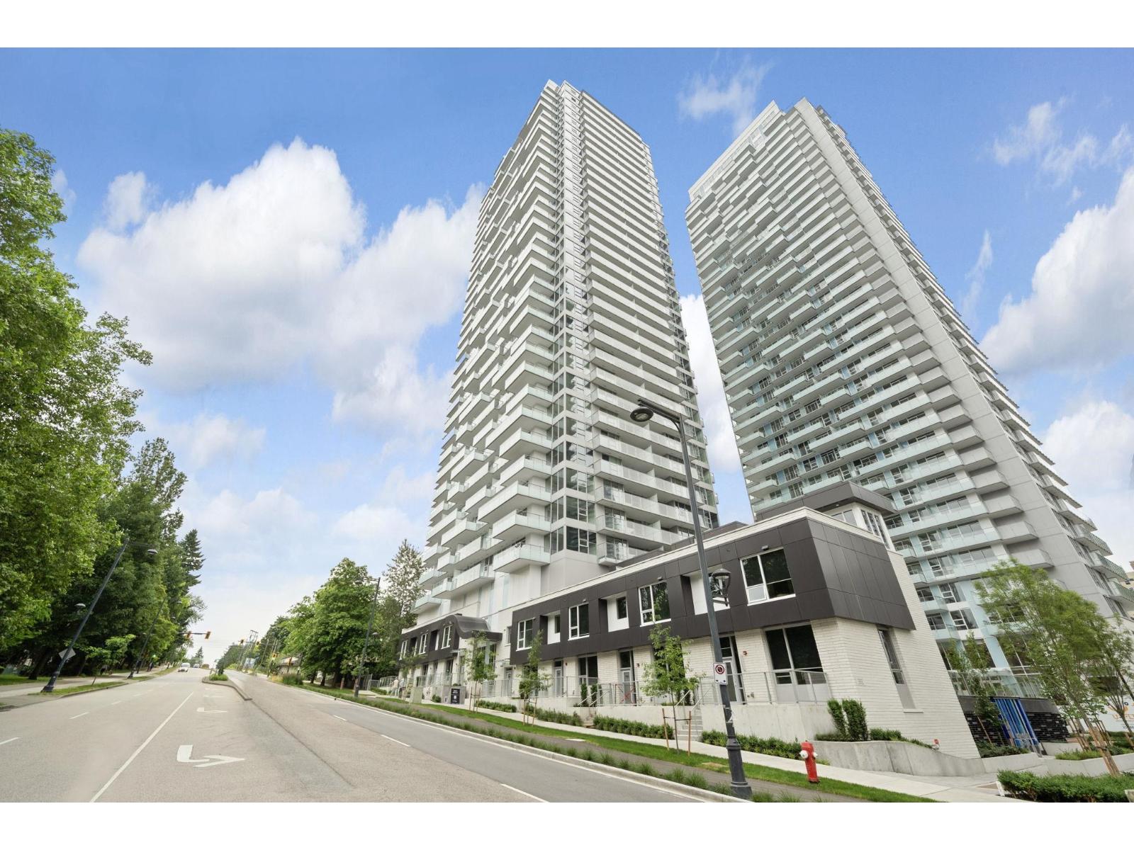 1202 13778 100 Avenue, Surrey, British Columbia  V3T 0V3 - Photo 2 - R3108003